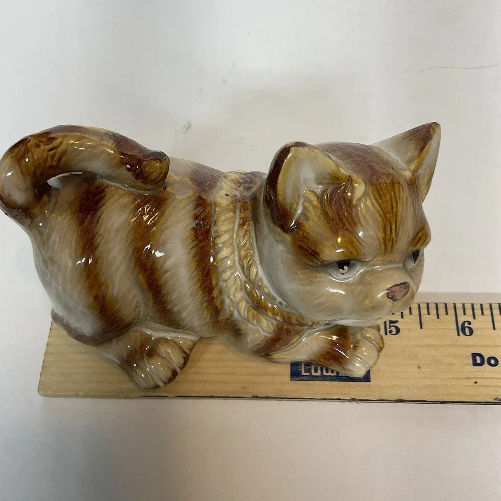 Vintage Cat Ceramic Glazed Striped Cat Tan Brown Crouch Laying‎ Down Kitten